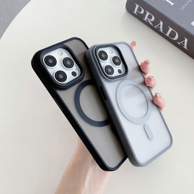 Anti Fingerprint Magnetic Phone Cases Scratch Resistant iPhone Protective Cover Customized