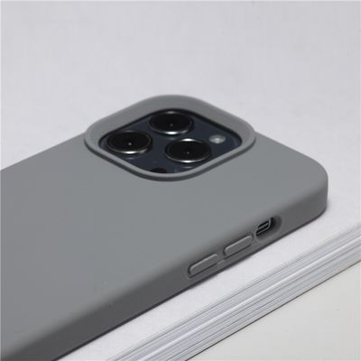 Real Silicone Cell Phone Cases Waterproof Anti Fingerprint Cover With Soft Microfiber Lining