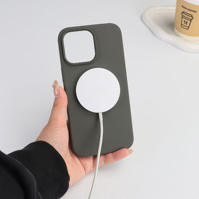 Shockproof Silicone Cell Phone Case Magnetic iPhone 17 Phone Cases OEM / ODM