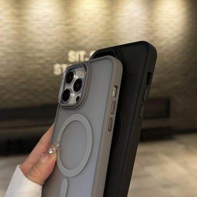 Skin Friendly Magnetic Phone Case Customized Mobile Phone Protective Cases Trend Style